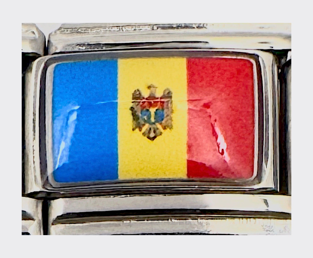 Moldova flag Italian charm