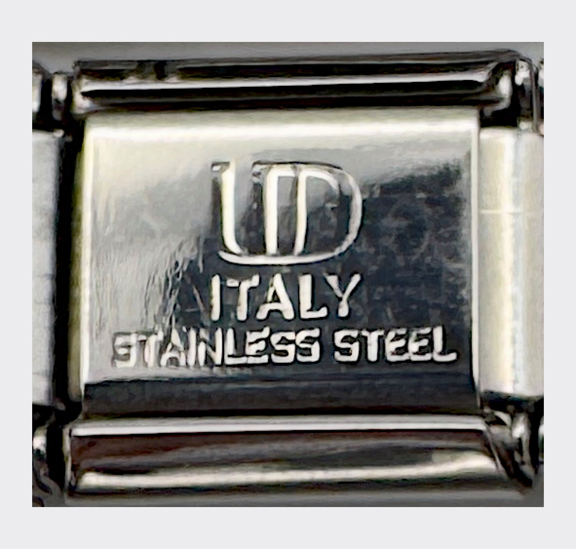 Vintage Unodomani World Map Italian Charm - back stamp
